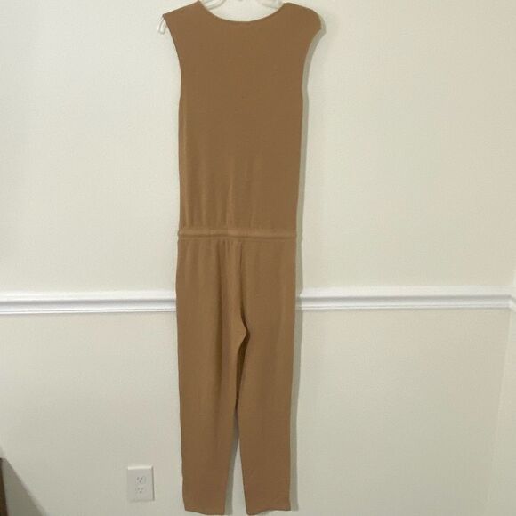 NWT MONROW Supersoft Jumpsuit Mocha Patch Pockets Size Medium - Picture 5 of 16